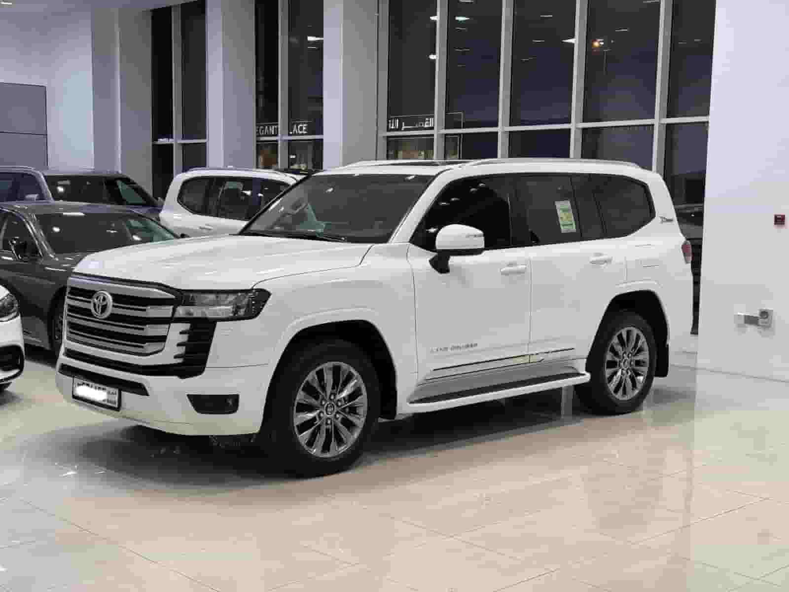 تويوتا لاند كروزر GX-R 2022 