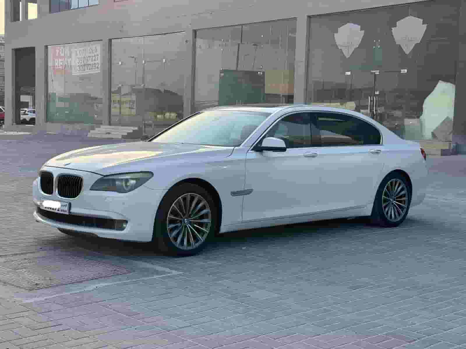 بي إم دبليو 740Li 2011 